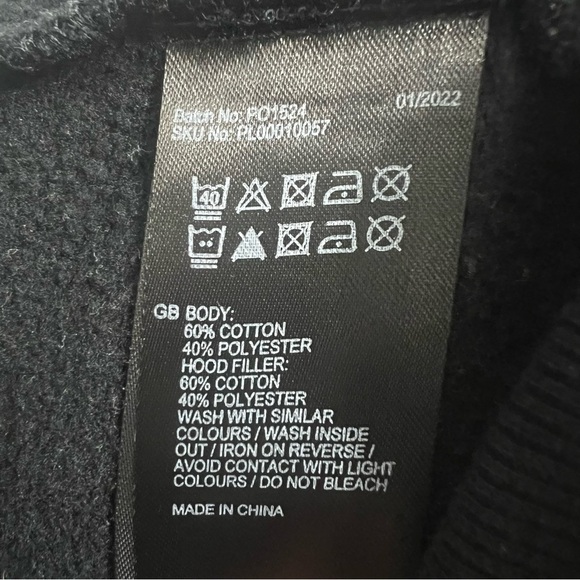 Harry Potter Hogwarts Crest Sweatshirt Hoodie XS Wizarding World Limited Edition - Picture 9 of 11